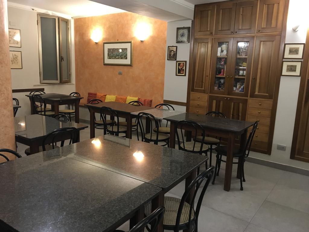 Hotel Bolognese Foligno Eksteriør bilde